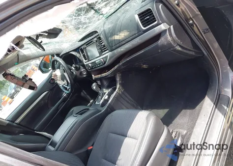 2019 Toyota Highlander Le Plus из США, поврежденный, VIN 5TDBZRFH5KS722354